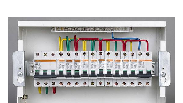 家里的配電箱之間接線有什么要求